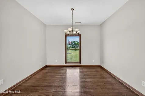2732 White Oak River Road Maysville NC 28555
