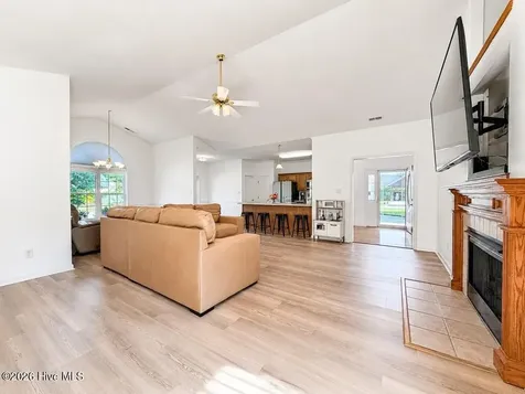 401 Fairmont Lane Jacksonville NC 28540