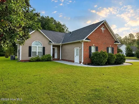 401 Fairmont Lane Jacksonville NC 28540