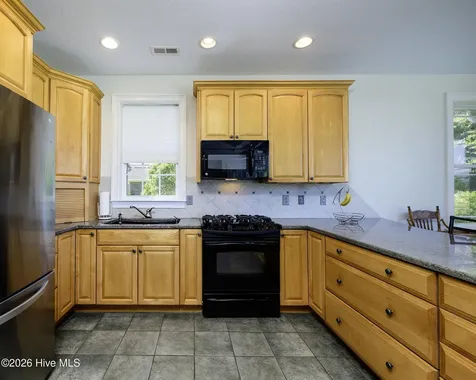 5711 Sloop Court New Bern NC 28560