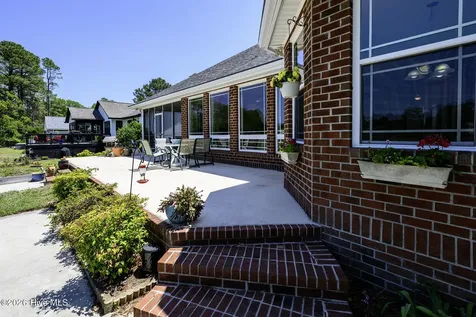 5711 Sloop Court New Bern NC 28560