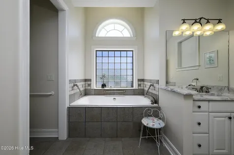 5711 Sloop Court New Bern NC 28560
