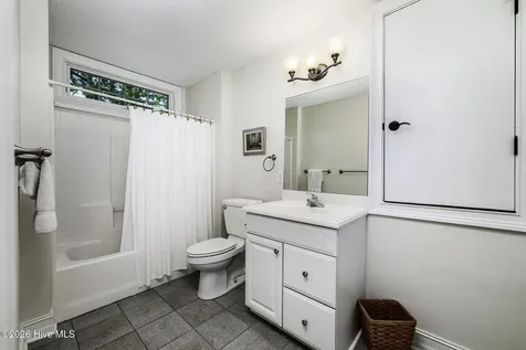 5711 Sloop Court New Bern NC 28560