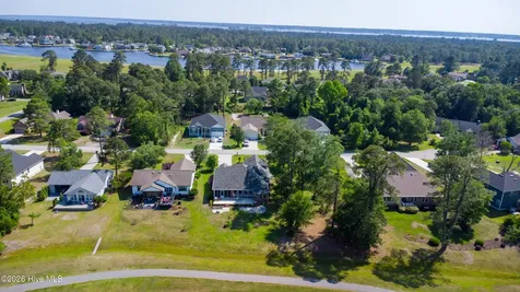 5711 Sloop Court New Bern NC 28560