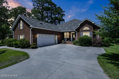 5711 Sloop Court New Bern NC 28560