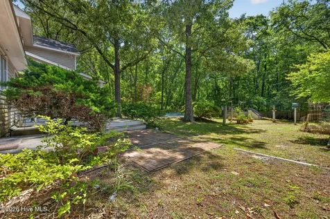 100 Wedge Road Hampstead NC 28443
