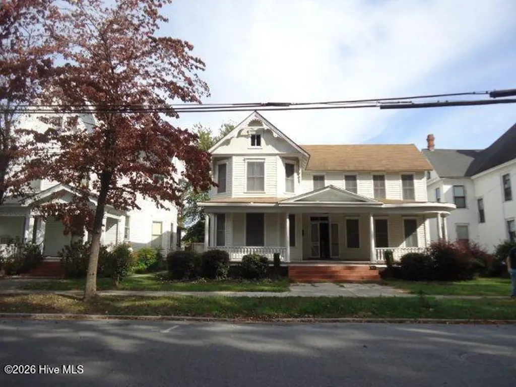702 W Main Street Elizabeth City NC 27909