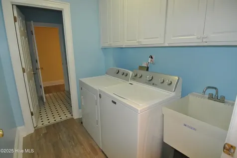 1113 Devonshire Drive Trent Woods NC 28562