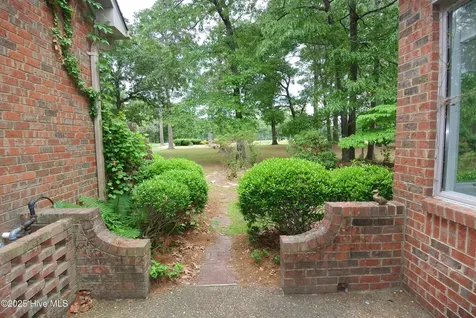 1113 Devonshire Drive Trent Woods NC 28562