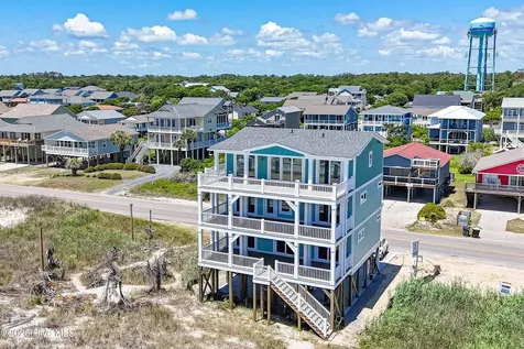 5515 E Beach Drive Oak Island NC 28465