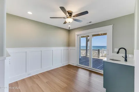 5515 E Beach Drive Oak Island NC 28465