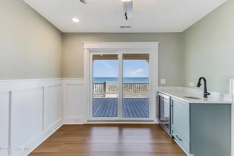 5515 E Beach Drive Oak Island NC 28465