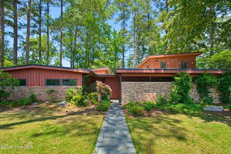 502 W 33rd Street Lumberton NC 28358