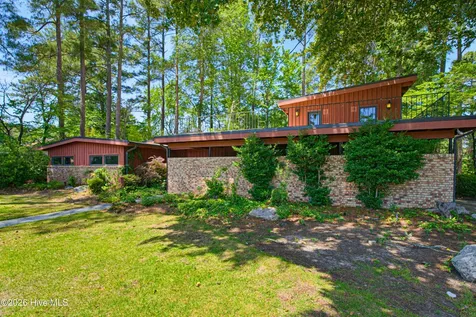 502 W 33rd Street Lumberton NC 28358