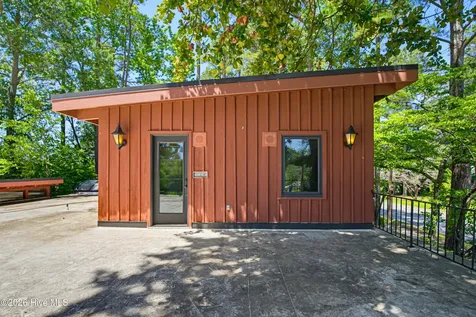 502 W 33rd Street Lumberton NC 28358