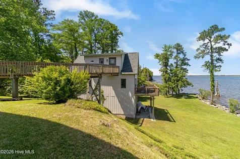 4100 N Rivershore Drive New Bern NC 28560