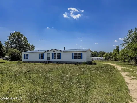 898 Brisson Road Saint Pauls NC 28384