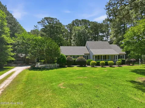 120 Plantation Drive Swansboro NC 28584