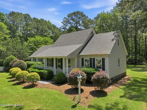 120 Plantation Drive Swansboro NC 28584