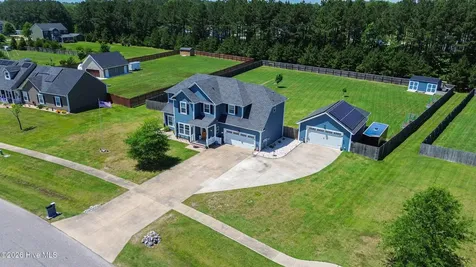 105 Little Acorn Trail Moyock NC 27958