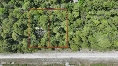 1622 -1624 Breezeway Drive SW Ocean Isle Beach NC 28469