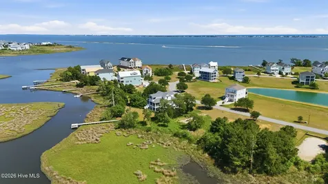 647 Cannonsgate Drive Newport NC 28570