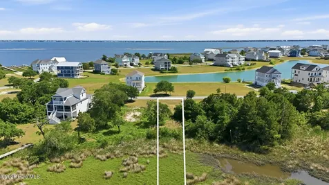 647 Cannonsgate Drive Newport NC 28570