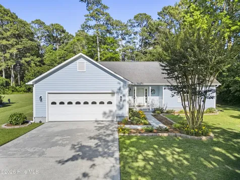 208 Mulligan Drive Swansboro NC 28584