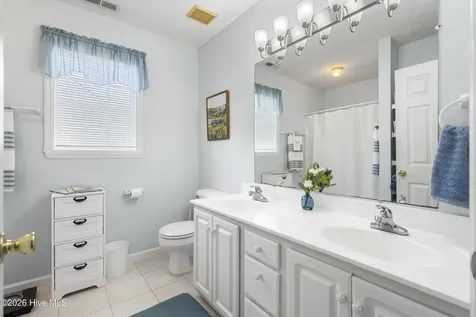 208 Mulligan Drive Swansboro NC 28584
