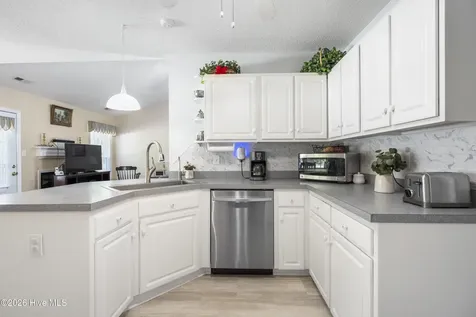 208 Mulligan Drive Swansboro NC 28584