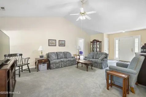 208 Mulligan Drive Swansboro NC 28584