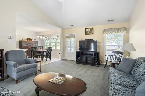 208 Mulligan Drive Swansboro NC 28584