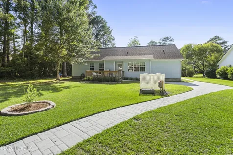 208 Mulligan Drive Swansboro NC 28584