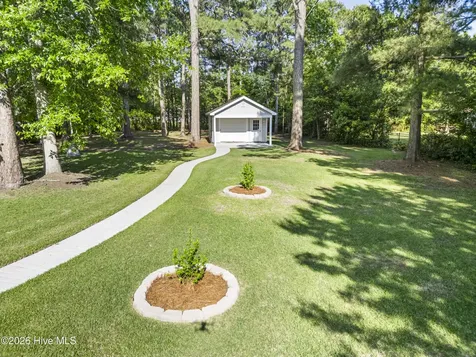 208 Mulligan Drive Swansboro NC 28584