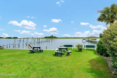 1111 Congressional Lane Wilmington NC 28411