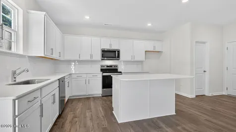 1106 Shoreline Drive Vass NC 28394