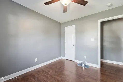 109 Turtle Creek Court Jacksonville NC 28540