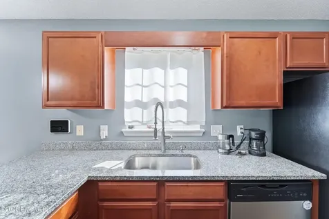 109 Turtle Creek Court Jacksonville NC 28540