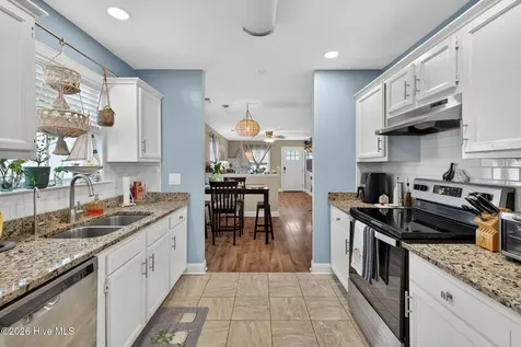 109 Gores Row Wilmington NC 28401