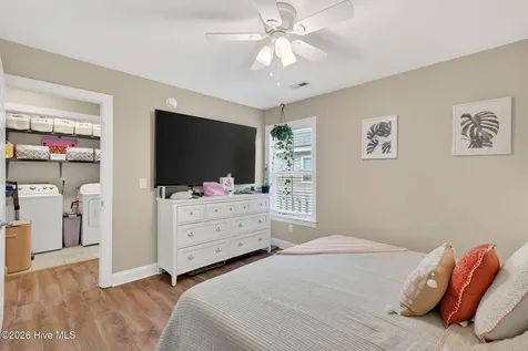 109 Gores Row Wilmington NC 28401