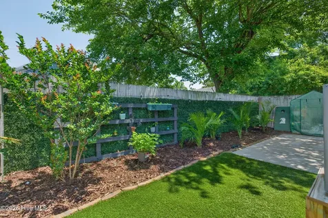 109 Gores Row Wilmington NC 28401