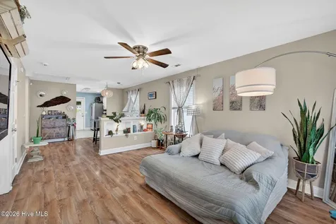 109 Gores Row Wilmington NC 28401