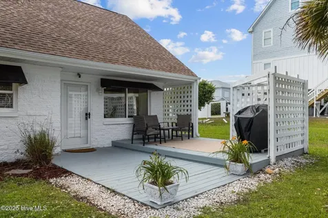 125 Pelican Drive Atlantic Beach NC 28512
