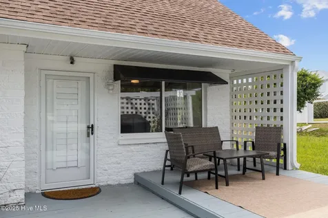 125 Pelican Drive Atlantic Beach NC 28512