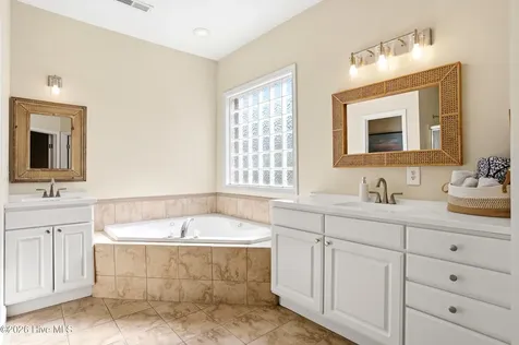 3733 Winstead Circle Southport NC 28461