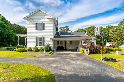 2901 Hull Road Snow Hill NC 28580