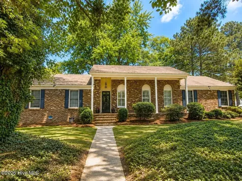 1919 Sherwood Drive Greenville NC 27858