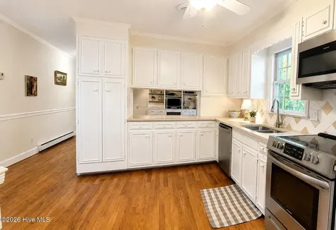 1919 Sherwood Drive Greenville NC 27858
