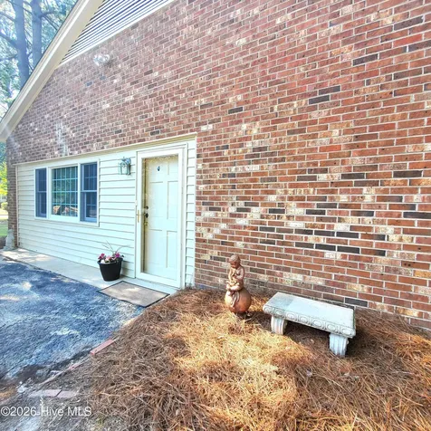 1919 Sherwood Drive Greenville NC 27858