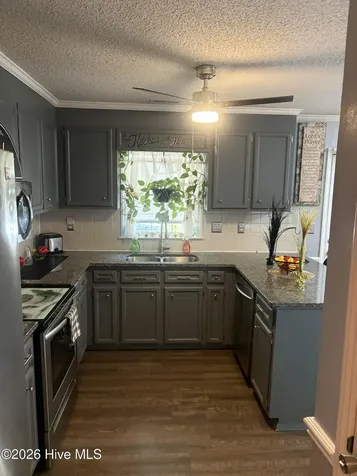 1115 Grovemont Drive Greenville NC 27834
